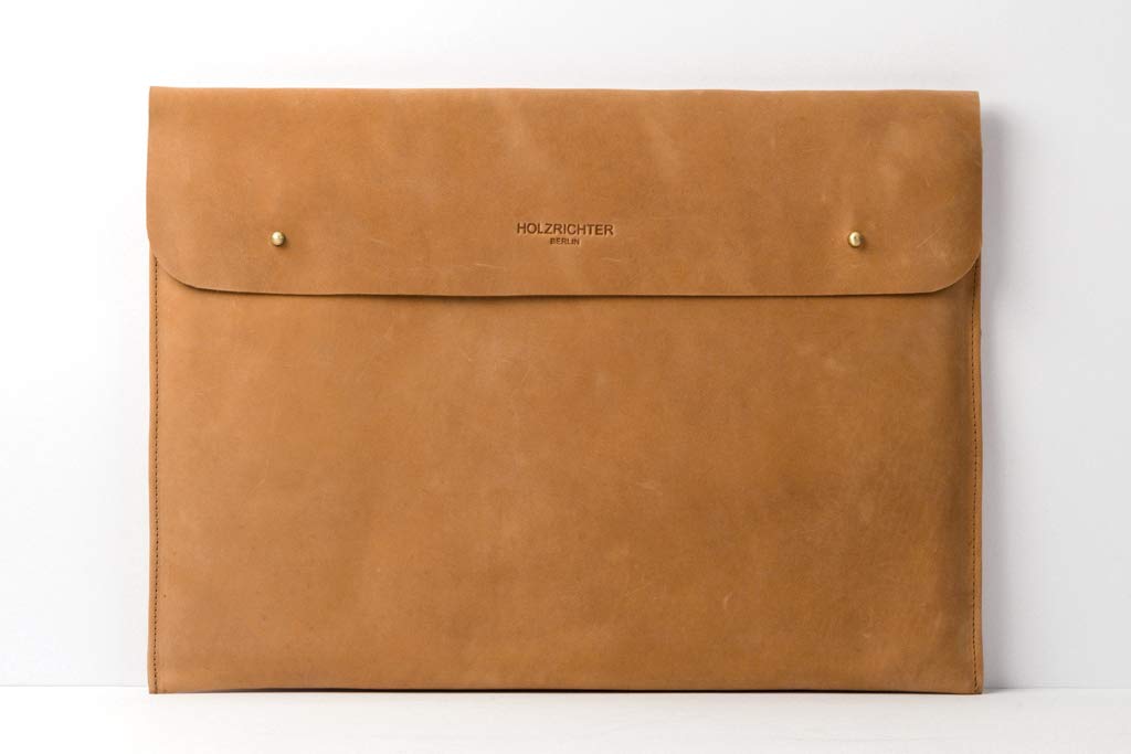 HOLZRICHTER Berlin Laptop 15“ Sleeve - Premium Hülle aus Leder – Ledertasche für Notebook Apple MacBook 15" Air Retina – Camel-braun
