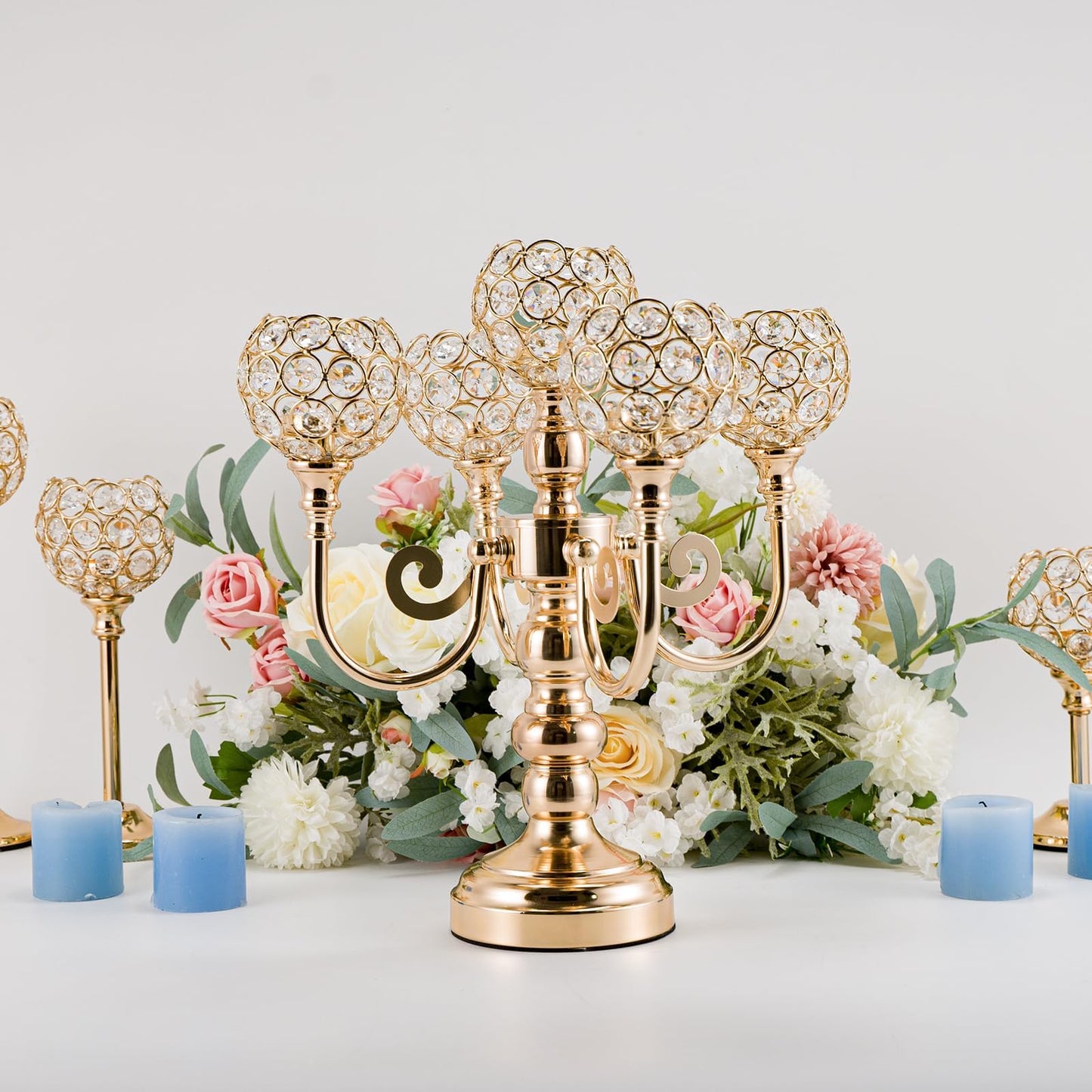 VINCIGANT Gold Candelabra Centerpieces mit Kristall für Tische, Metall Kerzenhalter Kerzenhalter für Weihnachten Party Abendessen Formal Event Dekoration