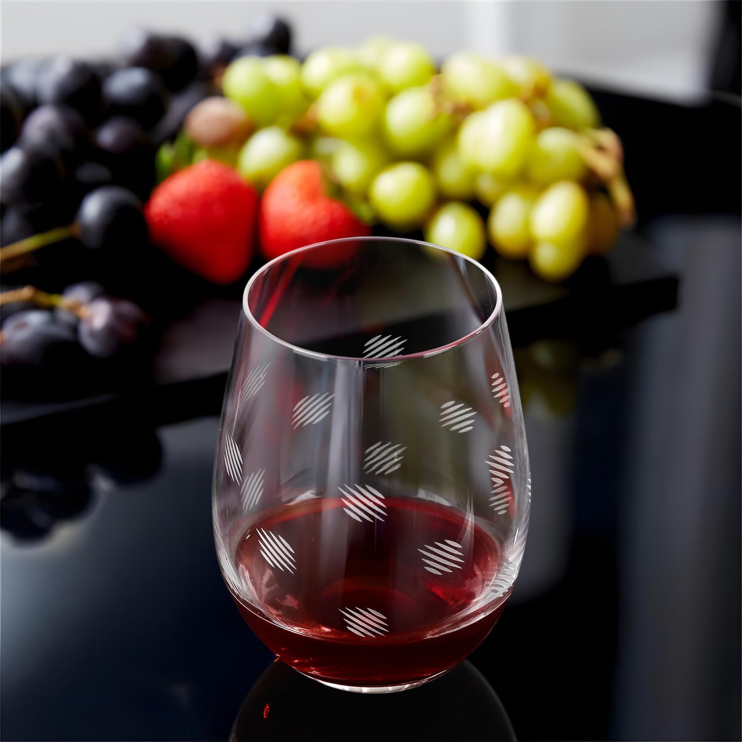 Joeyan 520ml Handgefertigtes Gravierte Stiellose Rotweingläser, 4er-Set Klassischen Weißweingläser mit Linie Dot Muster, Weingläser Ohne Stiel, Lowball-Cocktailgläser, Spülmaschinenfest, Idee Geschenk