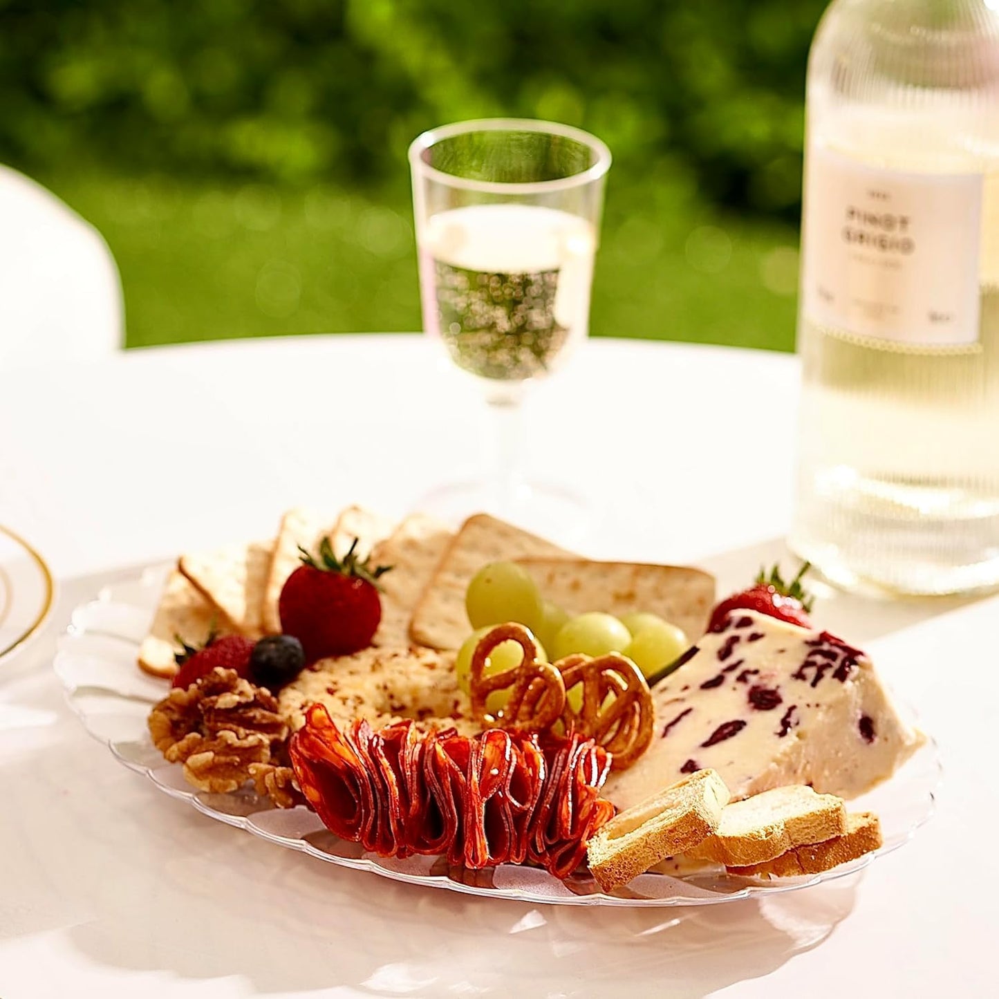 MATANA 10 Plastik Servierplatten für Vorspeisen & Fingerfood, Oval - Catering, Buffets, Geburtstage, Hochzeiten, Weihnachten & Partys - Transparent, 32x24cm - Stabil & Mehrweg