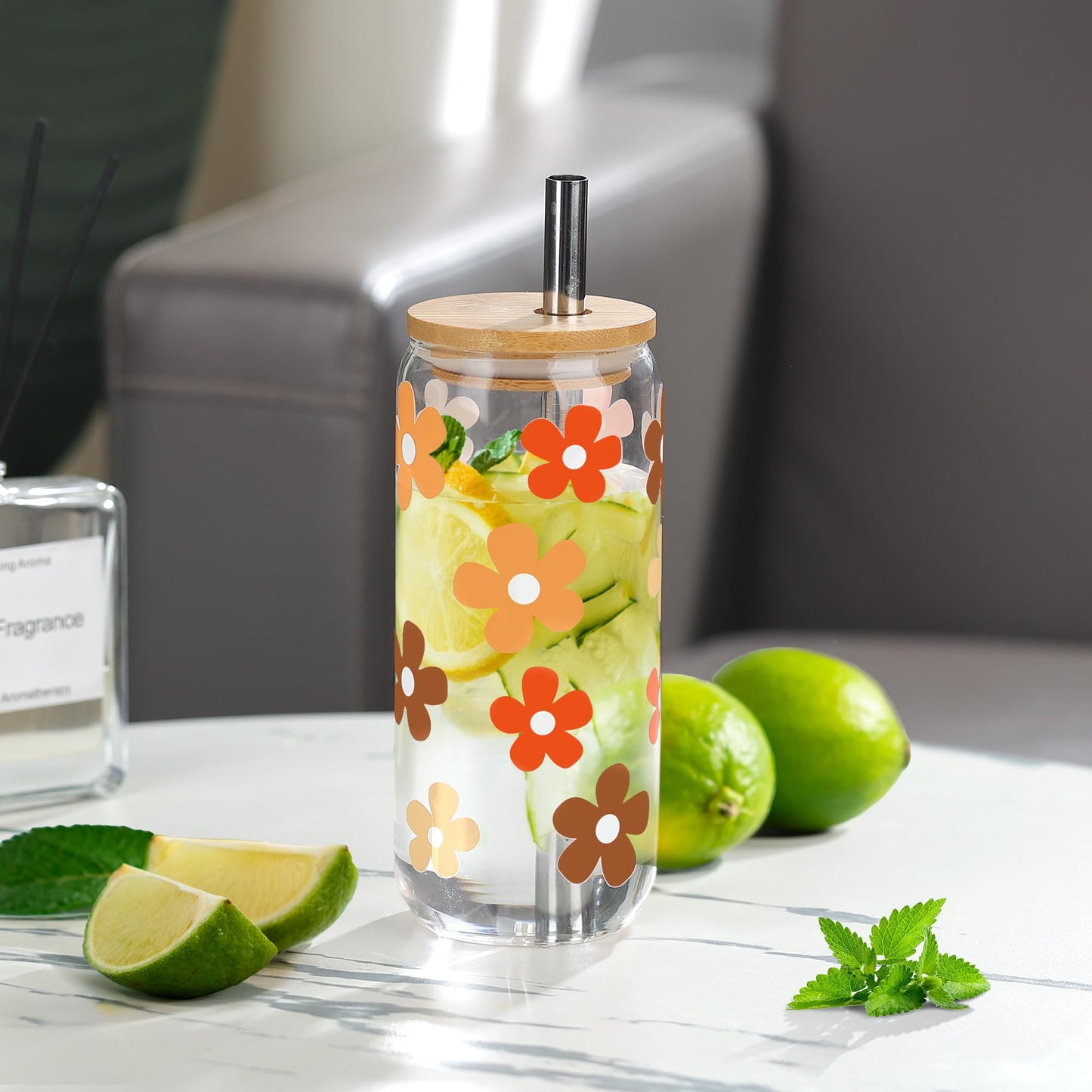 Joeyan 600ml Glas Trinkbecher mit Deckel und Strohhalm,Trinkgläser Dosenform mit Blumenmuster,Longdrinkgläser für Eiskaffee Bubble Tee Smoothies,Glaswaren Geschenk