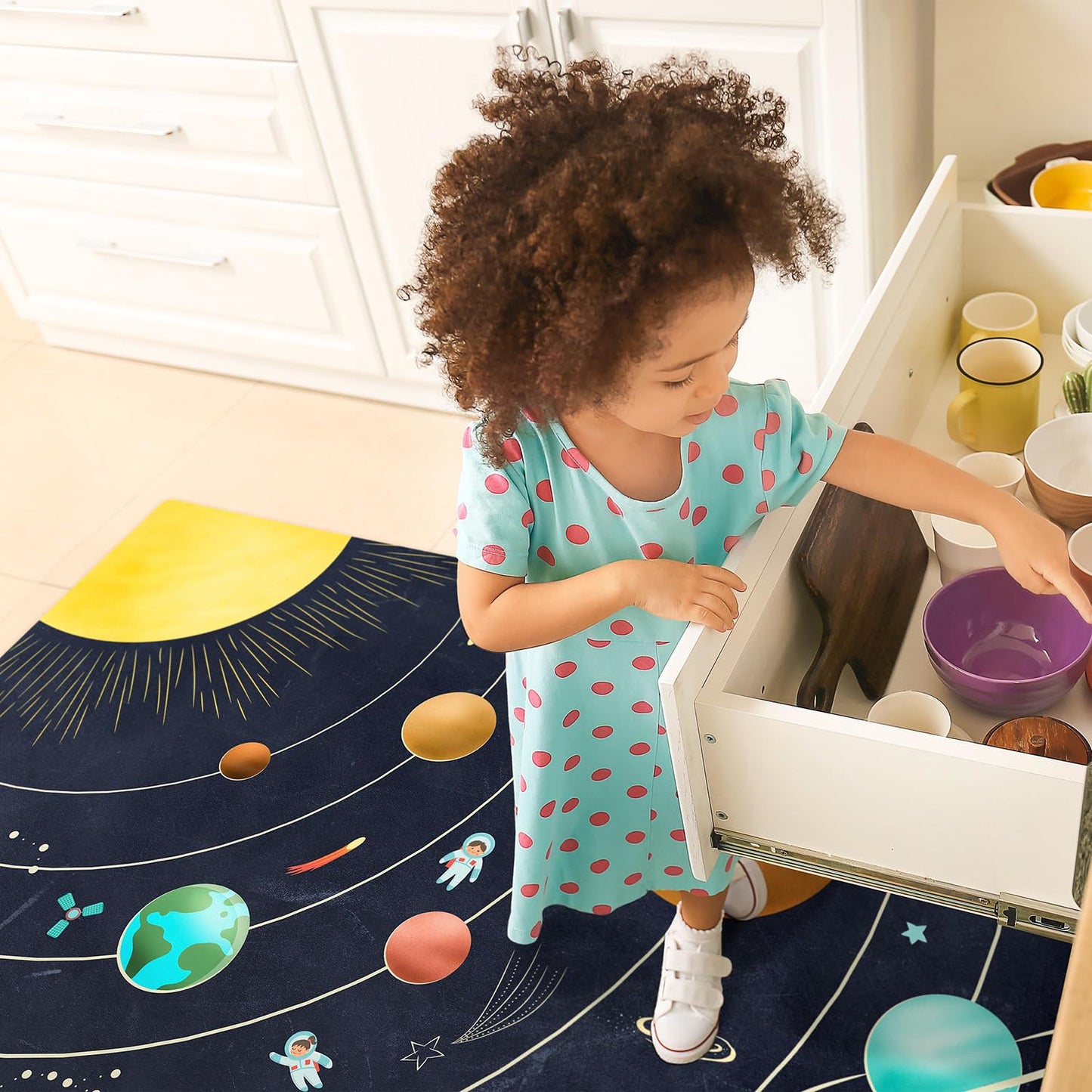 murando - Vinyl Teppich 90x60 cm - PVC Küchenteppich für Wohnzimmer Schlafzimmer Outdoor Läufer Küche Vinylteppich Dünn rutschfest Balkonteppich Design Weltall Kosmos Planeten e-A-10090-bi-a