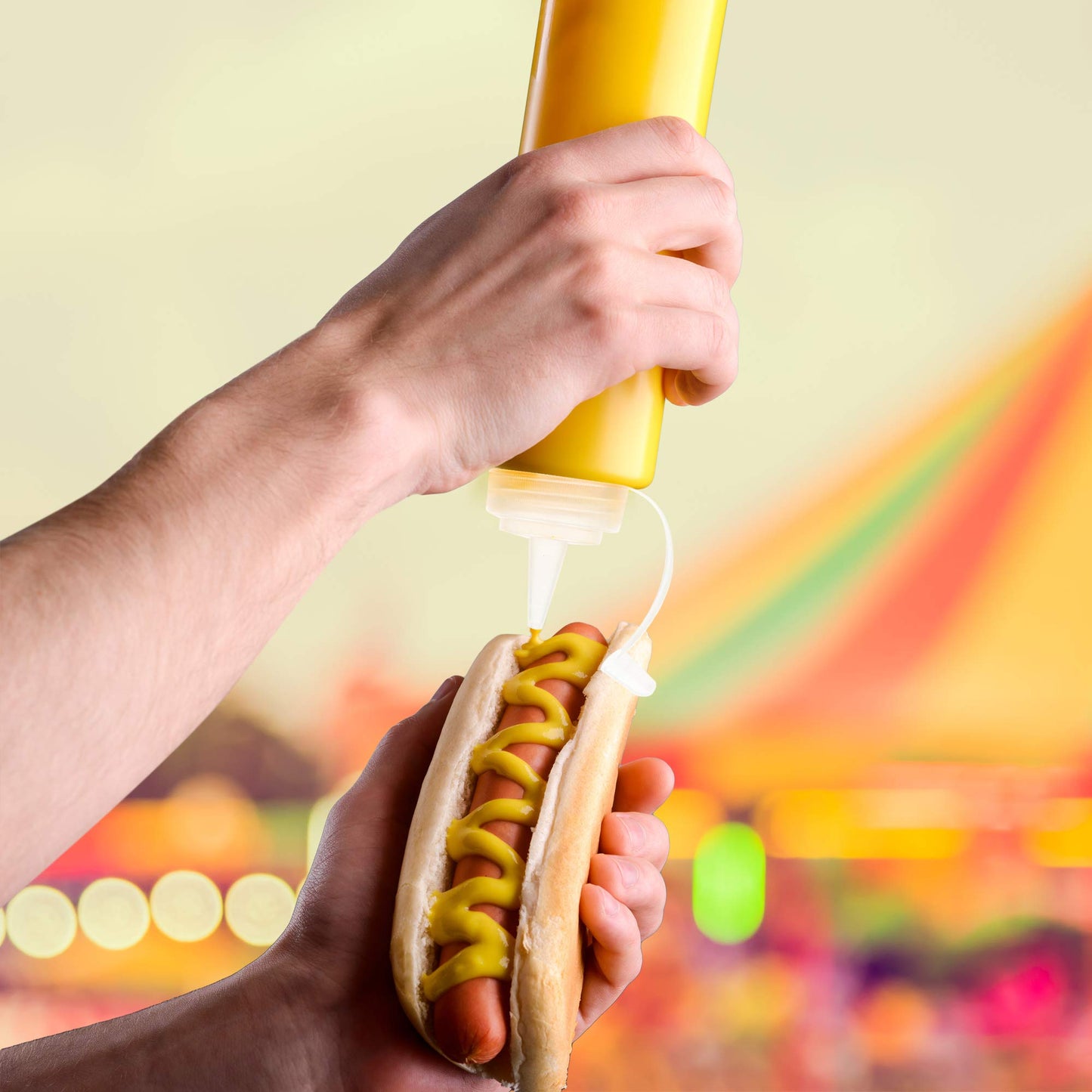 MATANA 4 Große Quetschflaschen aus Kunststoff mit Kappen, 500ml - Squeeze Flaschen - Gewürze, Saucen, Ketchup, Dressings, Olivenöl – BPA-Frei & Spülmaschinenfest