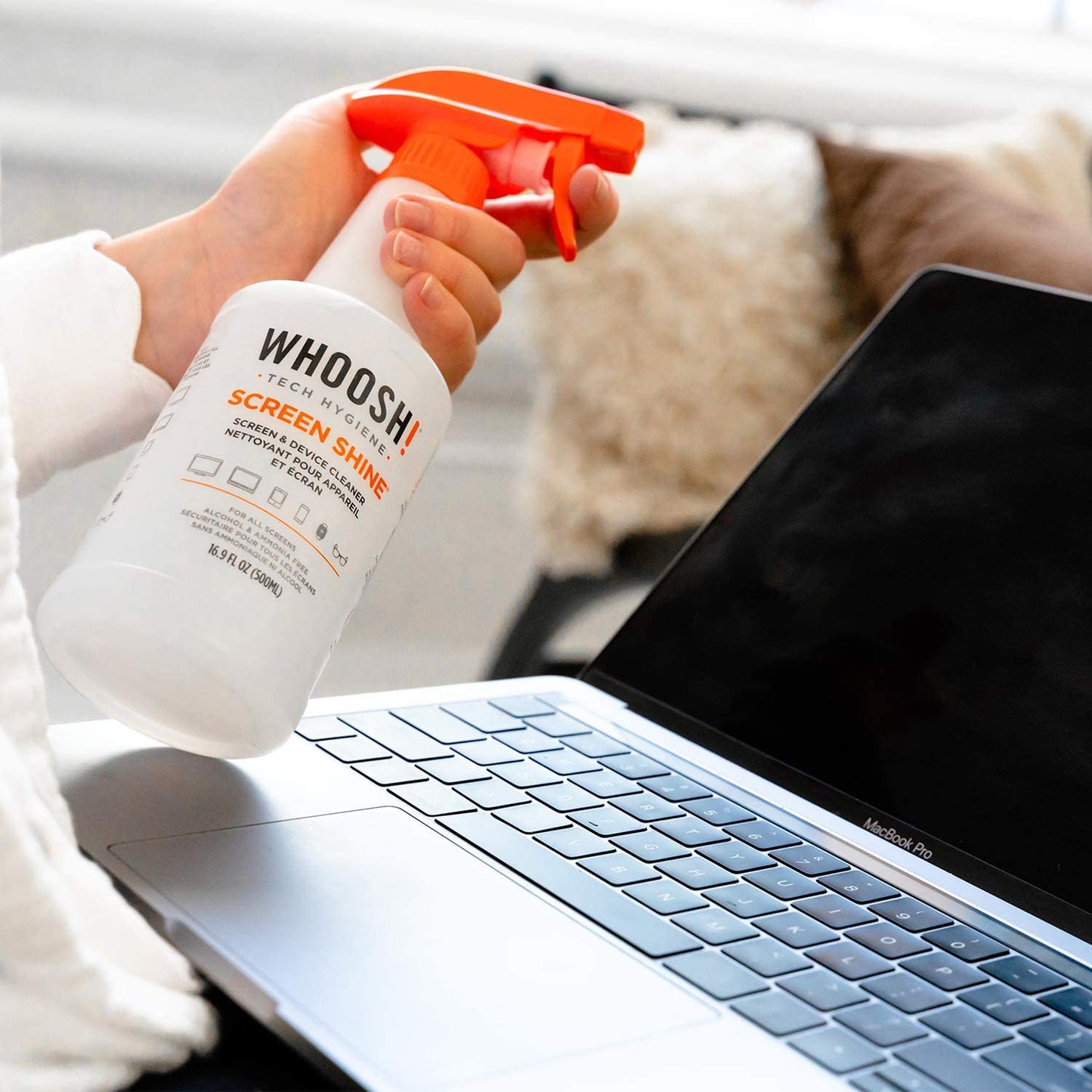 WHOOSH! Nachfüllbar Bildschirmreiniger Spray - 500ml+ 1 Mikrofaserreinigungstuch (35x35cm) - Für TV, Auto, Computer, Laptop, MacBook, iPad, Telefon, Kamera, Touchscreen