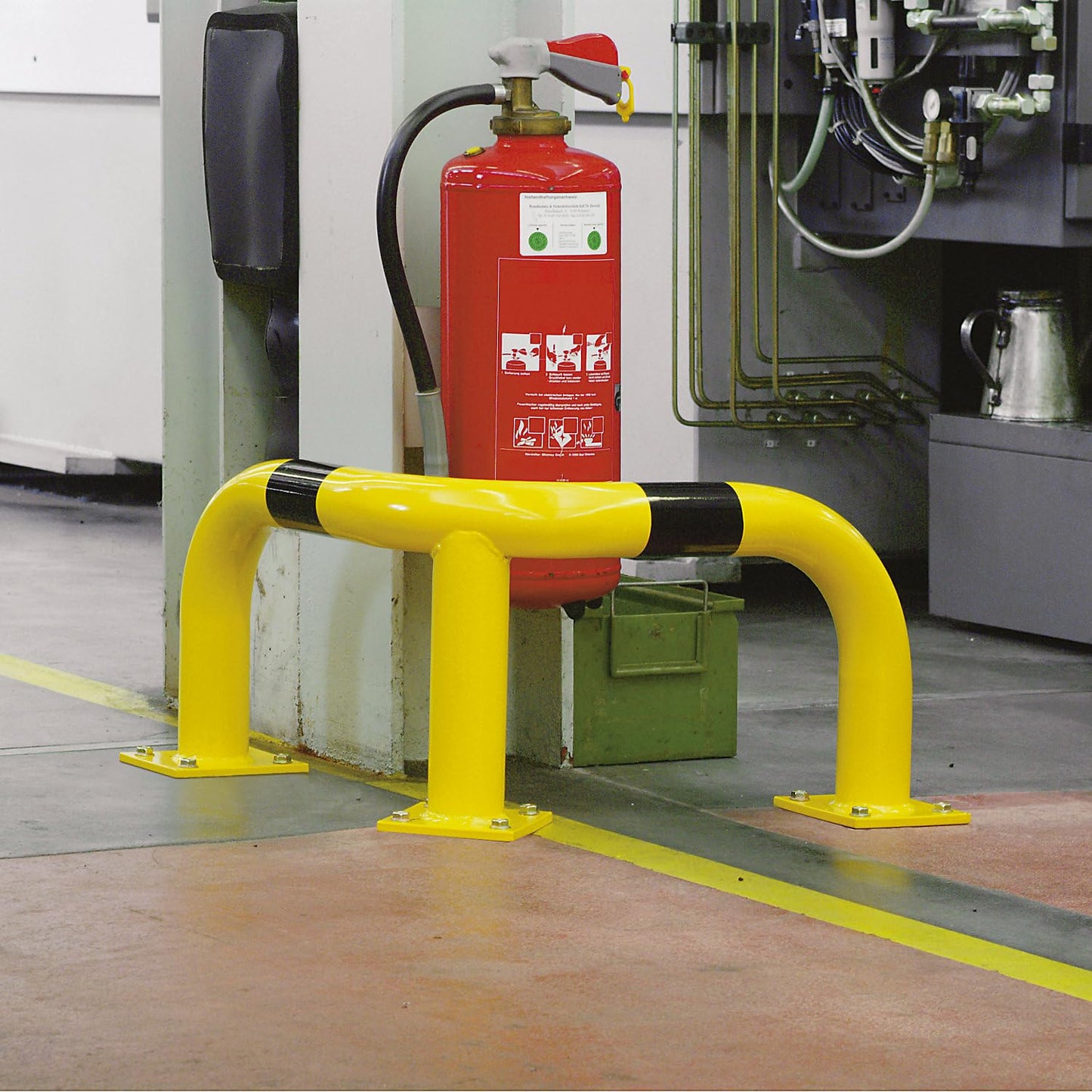 kaiserkraft | Rammschutz-Ecke | Ø 76 mm | für außen | Höhe 1200 mm | weiß/rot reflektierend