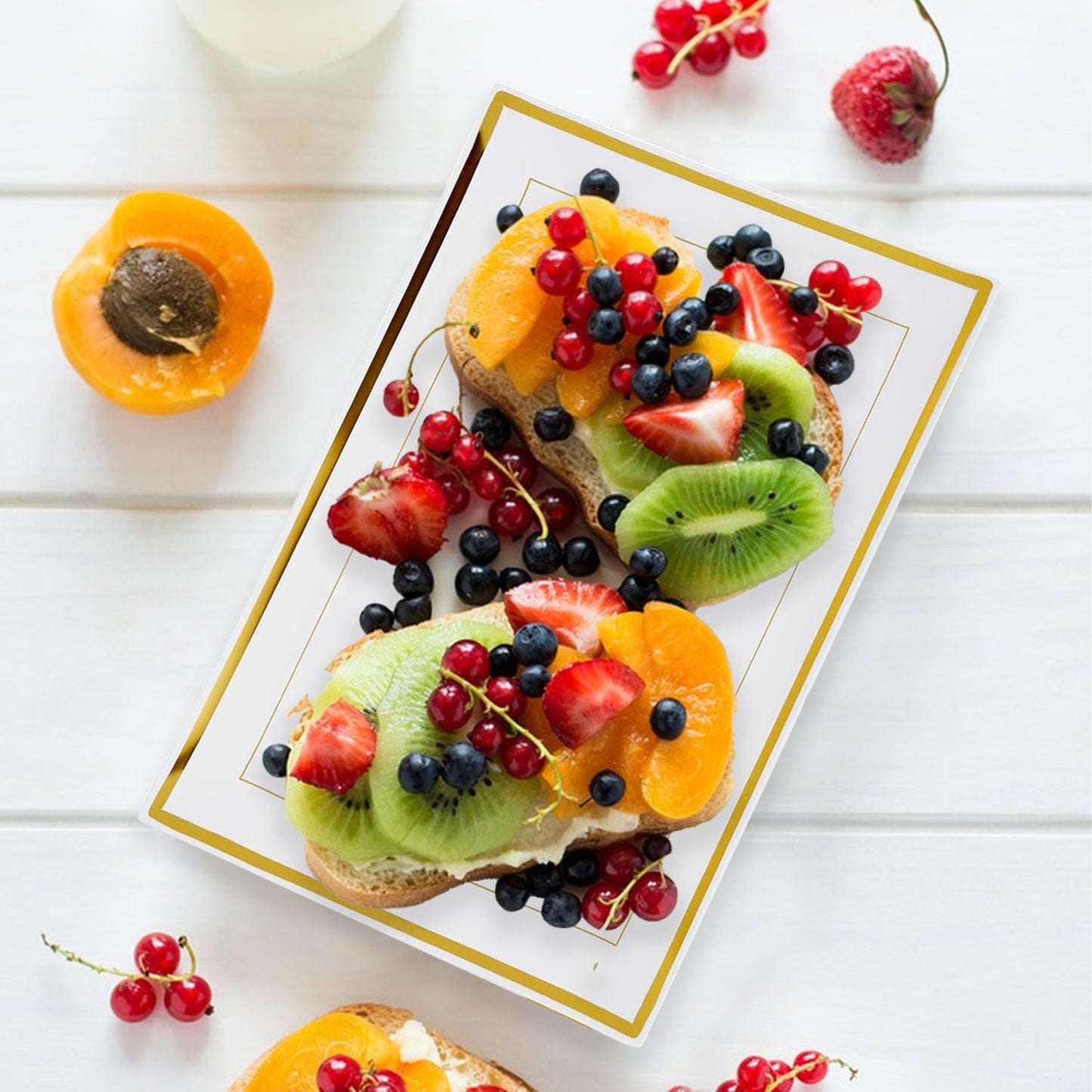 Lovesmile 6 Weiße Plastik Servierplatten, Buffet Platen, 33 * 20 * 1.5CM Servierplatten, Buffet Platen mit Goldrand, Anrichteplatte für Vorspeisen, Fingerfood, Catering, Geburtstage, Hochzeiten