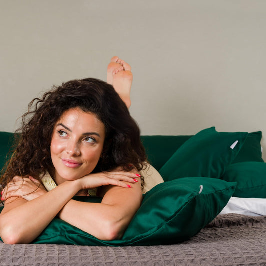 Kissenbezug 40 x 80 Mikrofaser Premium 2er Set Kissenhülle Deko für Kissen Bett/Sofa Stoff Superweicher Resistent Hypoallergen Anti-Milben Atmungsaktiv Kopfkissenbezug mit Verdecktem Zip Voll Waschbar