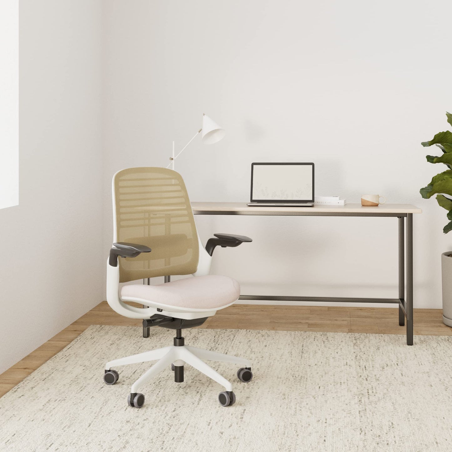Steelcase Series 1 Ergonomischer Bürostuhl mit LiveBack Lumbalstütze und 4D-Armlehnen Linse