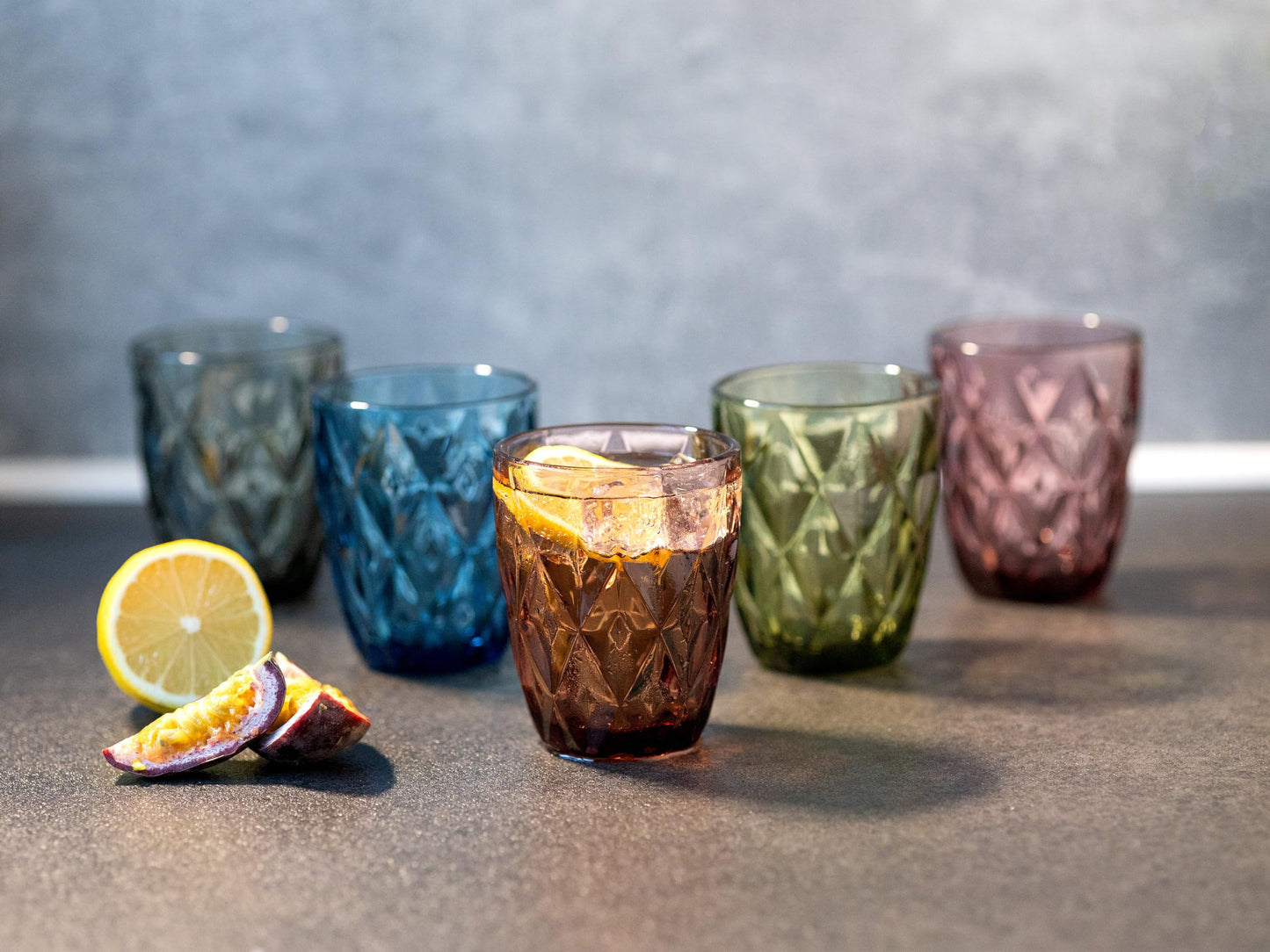 Hanseküche Trinkgläser Set 6x 250 ml | Hochwertige bunte Gläser | Wassergläser Trinkgläser Saftgläser Drinkgläser Küchengläser bunt | spülmaschinenfest aus Glas Wasserglas mehrfarbig,trinkglas,Design