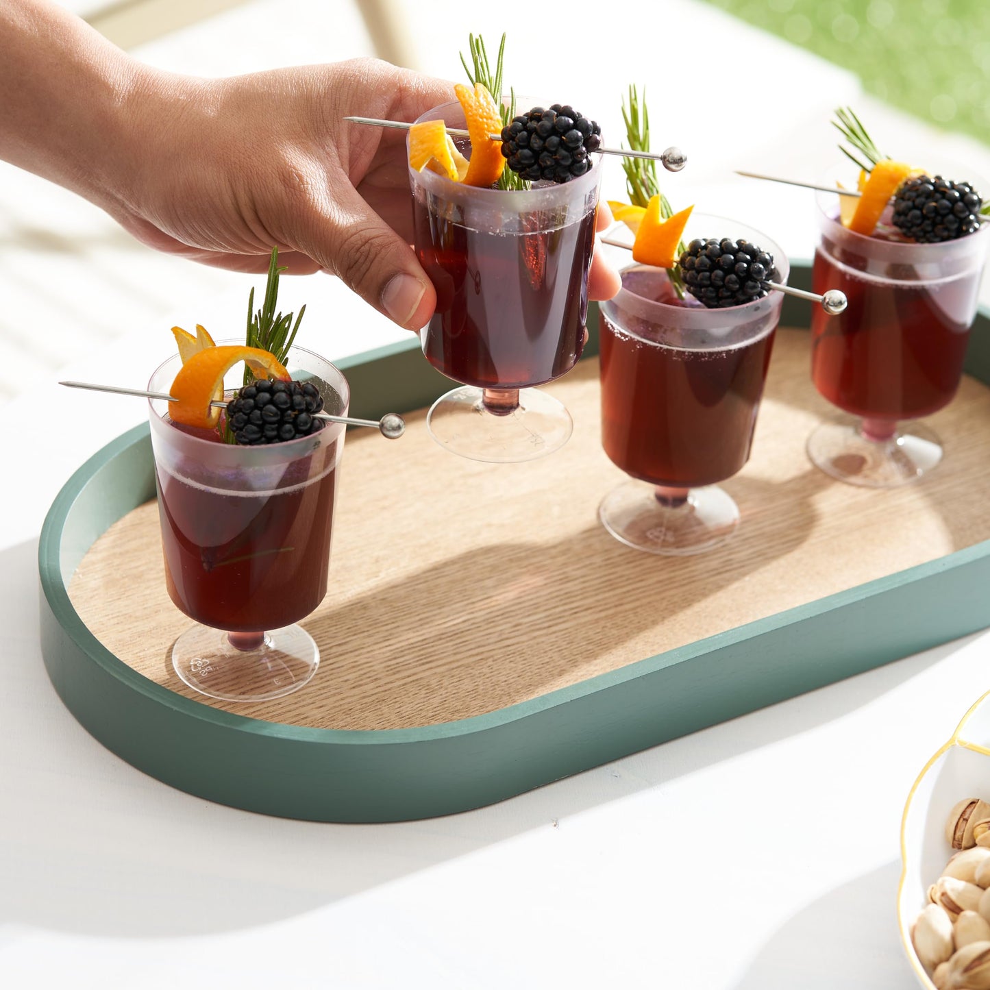 MATANA 50 Premium Weingläser Kunststoff, Plastik Weingläser, 160ml - Mehrweg Cocktailgläser, Weinglas Kunststoff, Weinbecher, Dessertbecher für Hochzeiten, Geburtstage, Partys