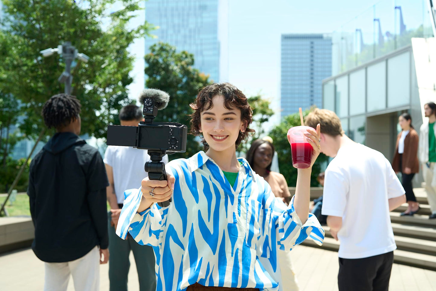 Sony ECM-M1, Kabelloses Shotgun Mikrofon, 8 Audioaufnahme-Modi, Kompakt & Leicht, Ideal für Kameras, Vlogs, Content Kreation, Musik, Streaming