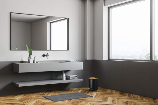 VMbathrooms 3L Kosmetikeimer in edlem schwarzem Design | Tretmülleimer mit Absenkautomatik (Soft Close) | Eleganter Eimer fürs Bad mit Innenbehälter und Bambus-Holzdeckel