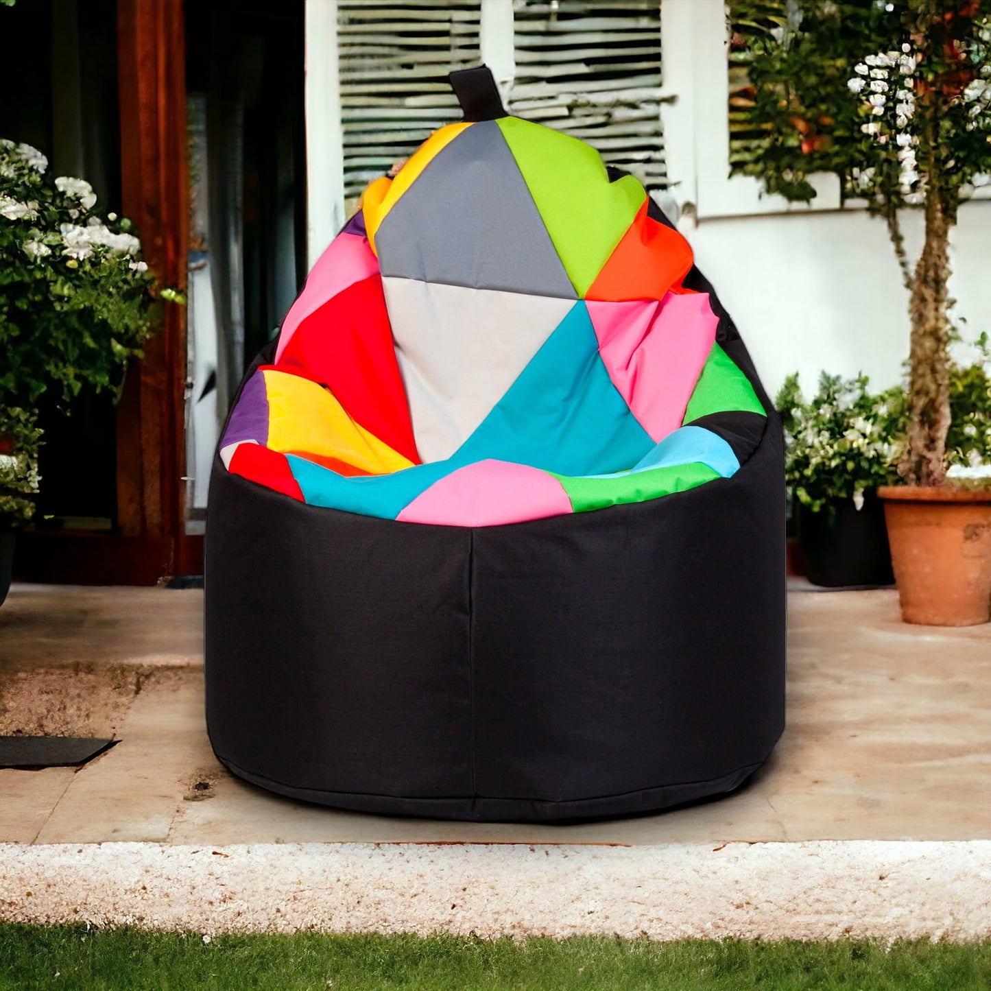 Ecopuf - Yoko Patchwork Pouf Sessel Outdoor - Sitzsack Kinderzimmer - Wasserfester Stoffsack - Entspannungssessel - Wohnungseinrichtung - Sessel Größe XL - 70x75cm, Schwarz Nc14