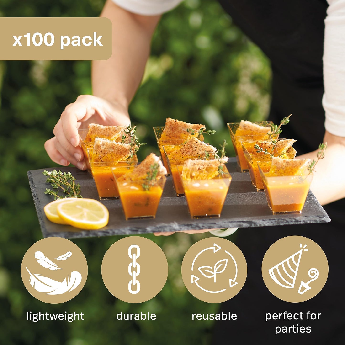 MATANA 100 Mini Plastik Dessertschalen, Dessertgläser mit Goldglitter für Partys, 60ml - Kleine Dessert Fingerfood Schalen, Gold Dessertbecher, Plastikbecher Nachspeise