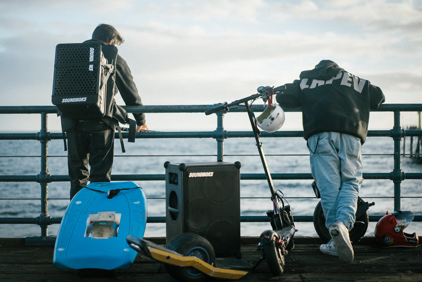 SOUNDBOKS 4 - Bluetooth Performance Speaker - USB-C-Aufladung Akku - Lautester Party Lautsprecher mit 40 Stunden Akku - Kabelloser und tragbarer Lautsprecher - Designed in Dänemark - 126dB (Schwarz)