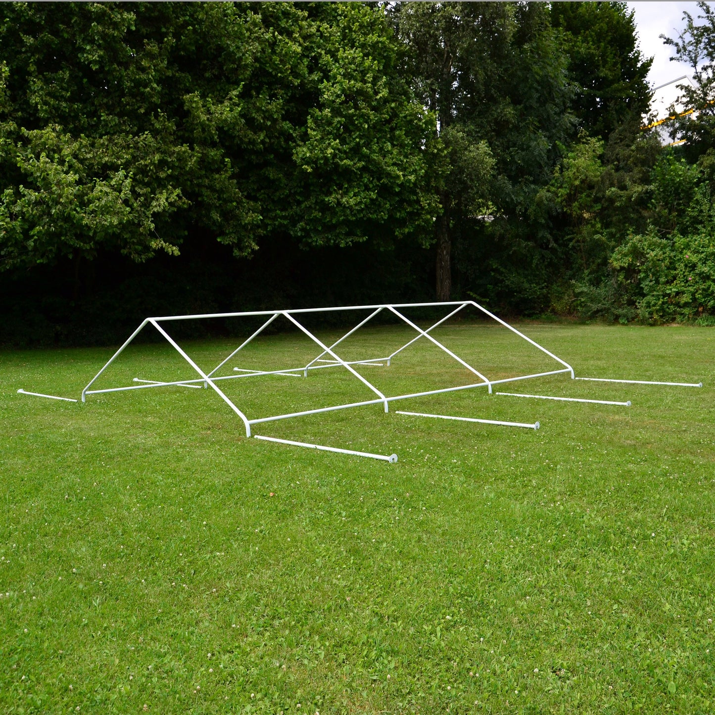 Hochwertiges Festzelt Partyzelt Pavillon 4x6 m weiß mit Seitenteilen für Garten als Unterstand Plane wasserdicht PE Dach 180 g/m² Stahlrohre