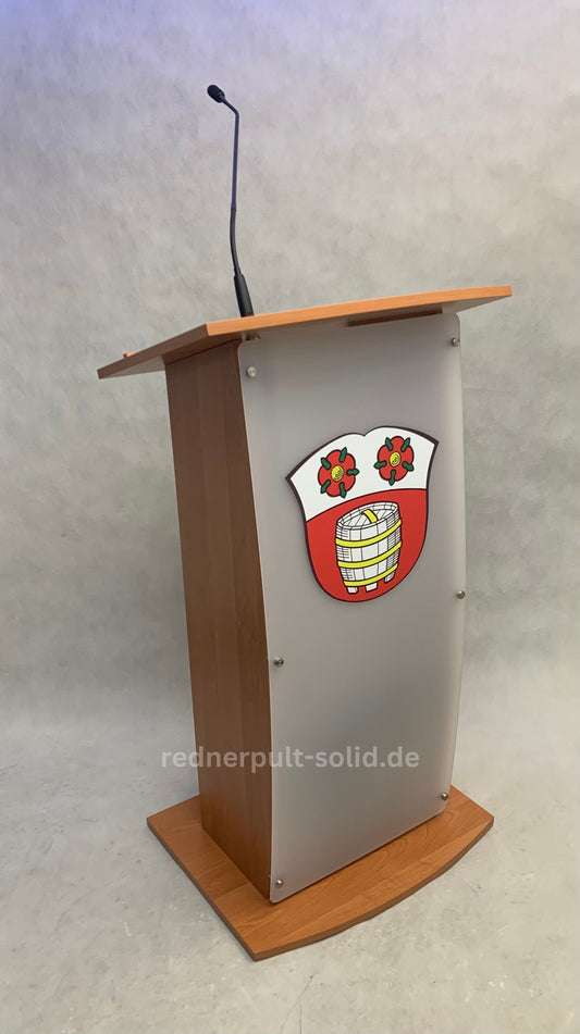 Rednerpult mit Lautsprecher und Mikrofon - ROME