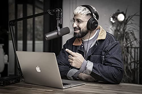 Shure SM7B Dynamisches Gesangsmikrofon für Rundfunk, Podcast und Aufnahmen, XLR-Studiomikrofon für Musik und Sprache, breiter Frequenzbereich, Warmer und weicher Klang - Schwarz