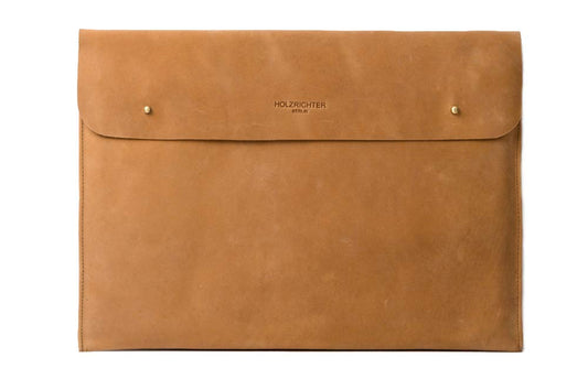 HOLZRICHTER Berlin Laptop 15“ Sleeve - Premium Hülle aus Leder – Ledertasche für Notebook Apple MacBook 15" Air Retina – Camel-braun