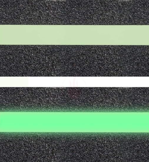 notlok Safety Work - Antirutsch Klebeband [ 18M x 5cm ] Schwarz mit fluoreszierendem Streifen - nachtleuchtend | Griptape für den Innen- und Außenbereich | Grip Tape, Anti Rutsch Streifen