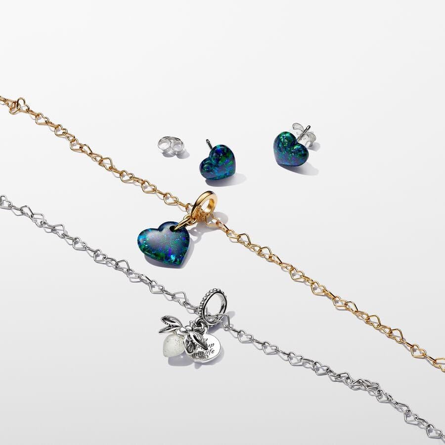 PANDORA Moments Schillerndes Grünes Herz Charm-Anhänger aus Sterling Silber mit vergoldeter Metalllegierung und künstlichem Opal, Kompatibel Moments Armbändern, 763348C01