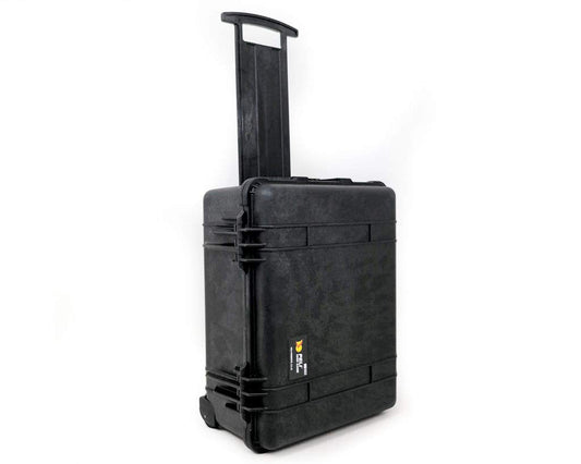 PELI 1560LFC Schutzkoffer mit Trennwand-Set, IP67 Wasser- und Staubdicht, 44L Volumen, Mit Schaumstoffeinlage (Anpassbar), Schwarz
