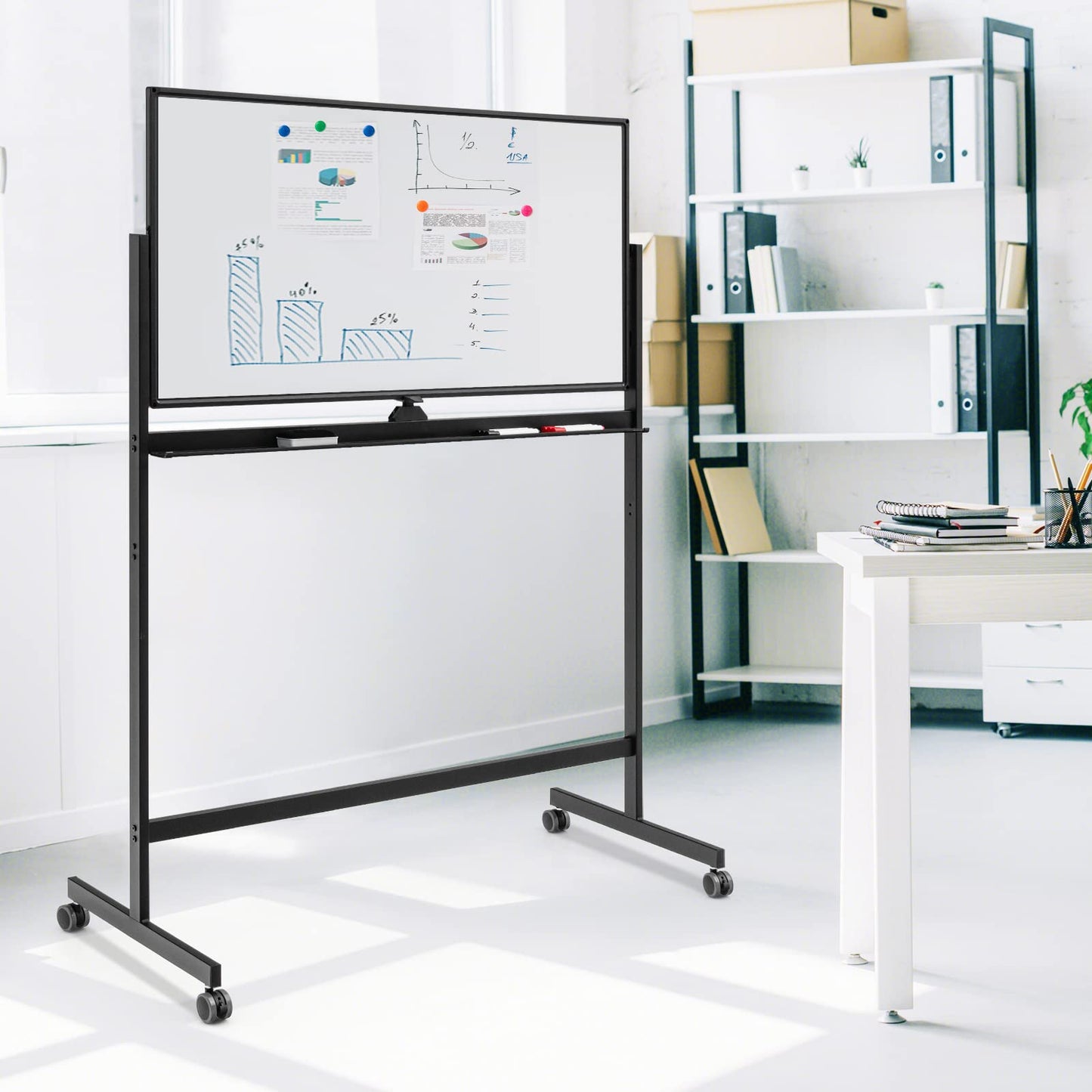 GOPLUS Whiteboard magnetisch mit Ständer, doppelseitiges Whiteboard mit Zubehör Set, Trocken abwischbar, mobiles Whiteboard höhenverstellbar, für Schule, Büro, Zuhause (Schwarz, 120 x 60cm)