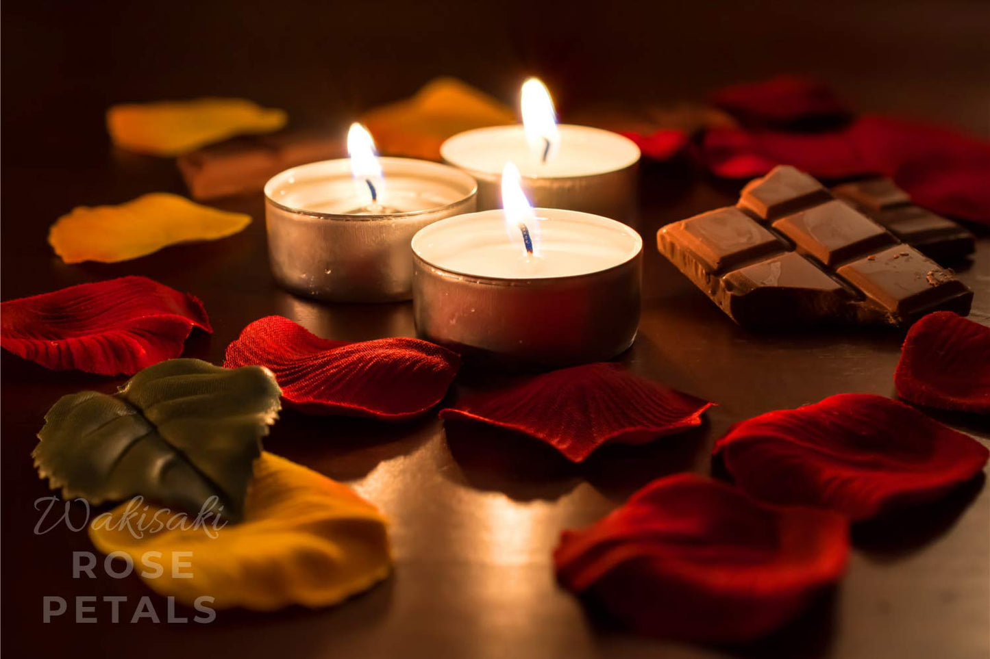 Vorgetrennte & Parfümierte Künstliche Rosenblätter Seidenrosenblätter – Perfekt für Hochzeit, Romantische Nacht, Valentinstag, Party & Event-Dekoration (1000 Stücke, Dunkelrot)
