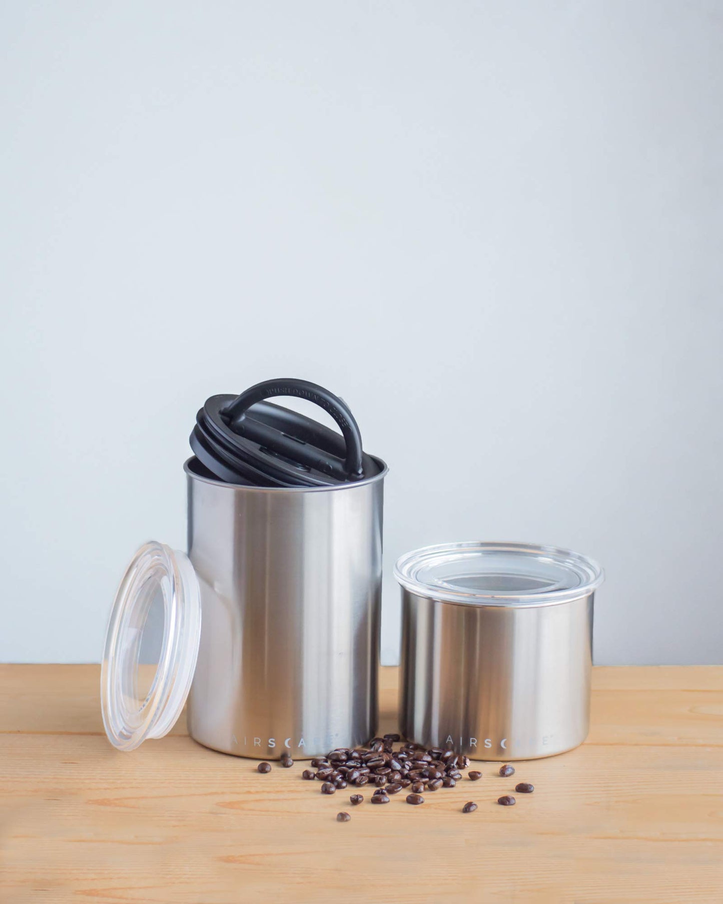 Airscape Kaffeebehälter aus Edelstahl – Vorratsbehälter für Lebensmittel – Patentierter luftdichter Deckel – Erhaltung der Lebensmittelfrische durch überschüssige Luft (Medium, Mattschwarz)