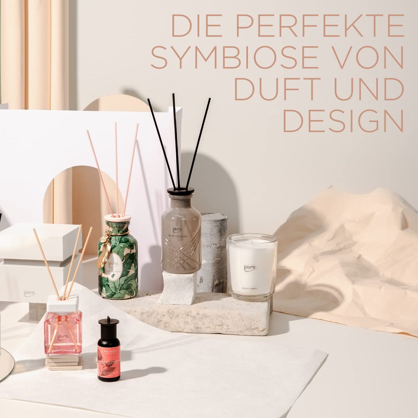 ipuro - dekorative ipuro soft vanilla Duftkerze - minimalistische & puristische Duftkerzen im Glas - intensive Duftkerzen mit feiner Madagaskar Vanille - stilvolle Kerze 125 g