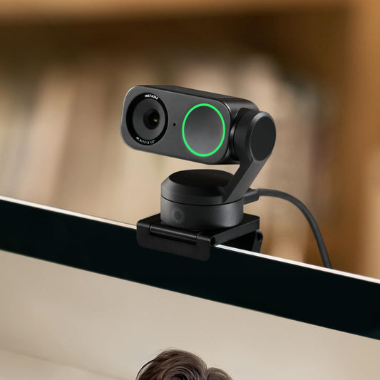 Insta360 Link 2 Standard Bundle - 4K Webcam für PC/Mac, 1/2" Sensor, KI-Tracking, HDR, Mikrofon mit KI-Geräuschunterdrückung, Gestenkontrolle für Streaming, Videoanrufe, Gaming, kompatibel mit Zoom
