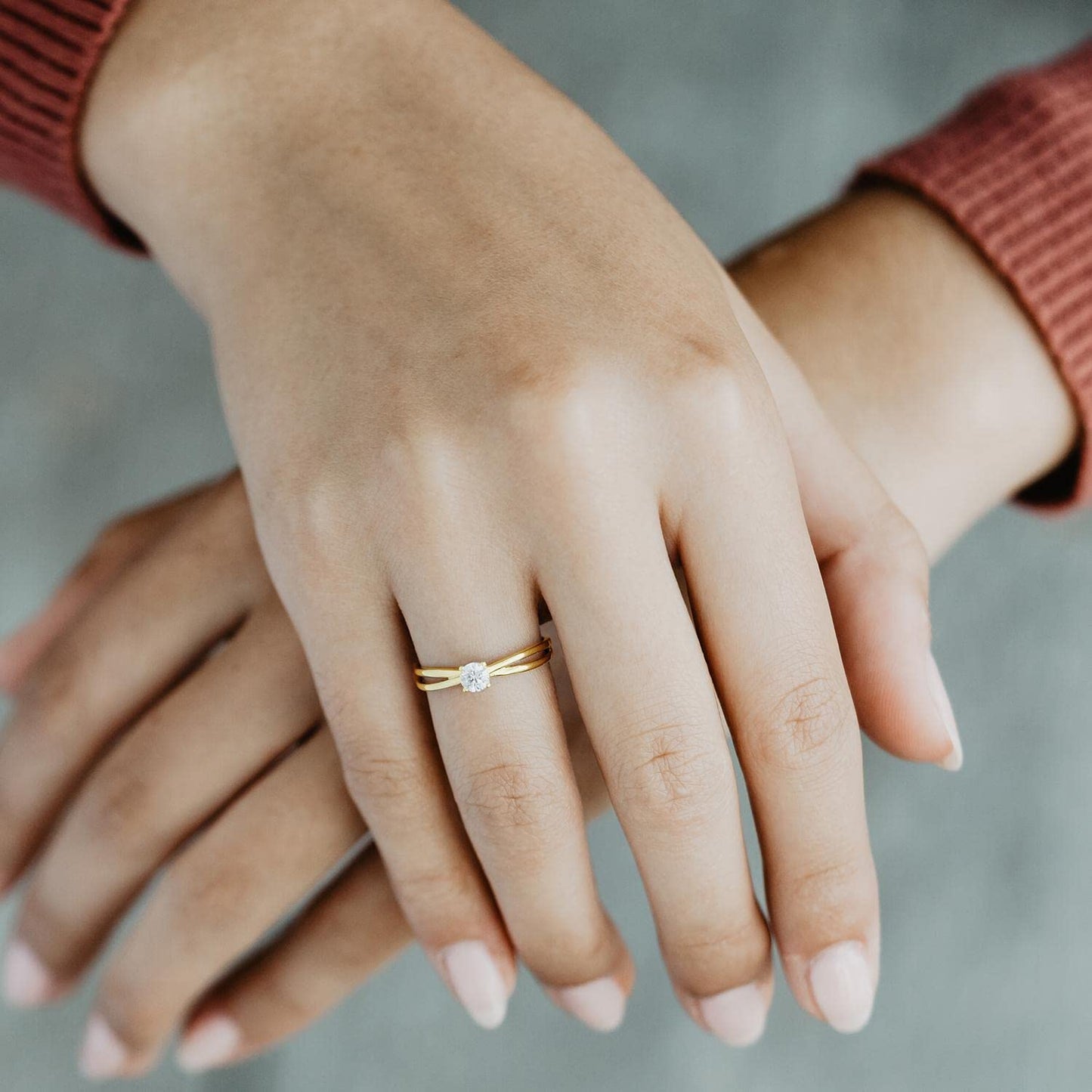 Goldring Verlobungsringe Gold 333 GRATIS LUXUSETUI Goldring 333er Gold Ring echt von AMOONIC mit Zirkonia Stein Goldring Gelbgold wie Verlobungsring Ring Diamantring Solitär FF386GG333ZIFA54