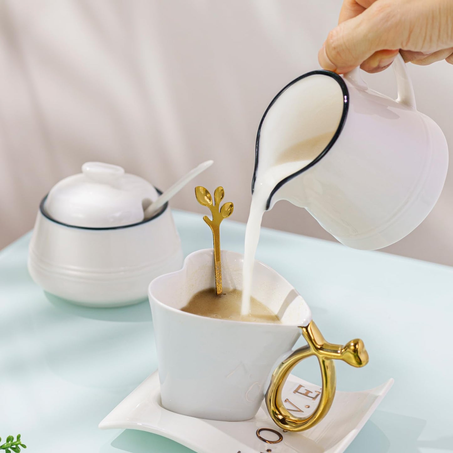 Winlauyet Porzellan Milch- und Zuckersets 3 in 1, elegant gestaltetes Keramik Kaffeeservice für täglichen Gebrauch, inklusive Sahnegießer und Zuckerdose, mikrowellen- und spülmaschinengeeignet