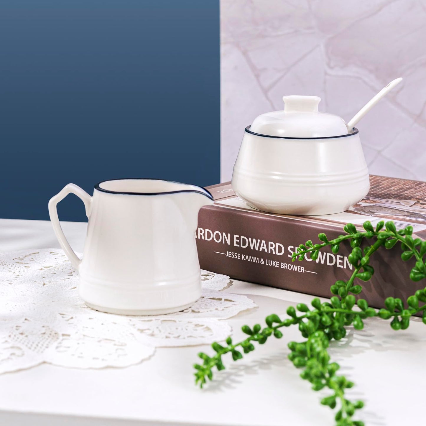 Winlauyet Porzellan Milch- und Zuckersets 3 in 1, elegant gestaltetes Keramik Kaffeeservice für täglichen Gebrauch, inklusive Sahnegießer und Zuckerdose, mikrowellen- und spülmaschinengeeignet