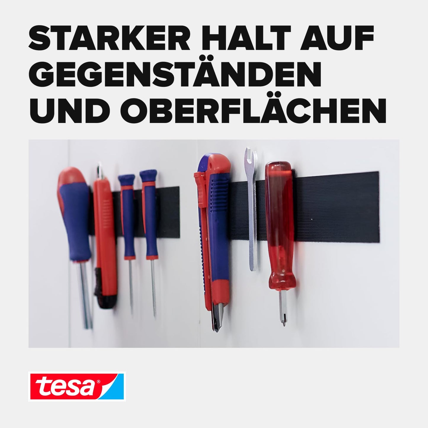 tesa On & Off Extrastarkes Klettband - Selbstklebende Klettstreifen zum Befestigen schwerer Gegenstände, extra stark - 100cm x 5 cm