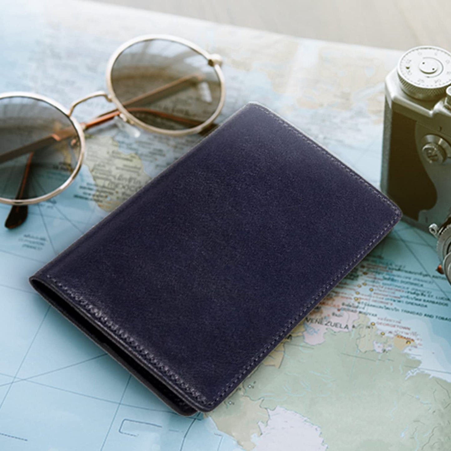 Reisepass-Schutzhülle für Herren und Damen - Reisepasshülle 100% Vollnarbiges Leder - Von fachkundigen Handwerkern in Italien von Hand gearbeitet - zum Aufbewahren Ihrer Karten - Braun
