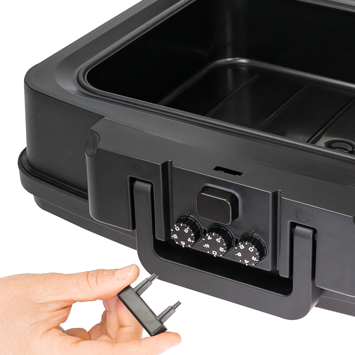 HMF 250437 Feuerfeste Wasserdichte Dokumentenbox mit Zahlenschloss | DIN A4 | 44,5 x 16,5 x 33 cm | Schwarz