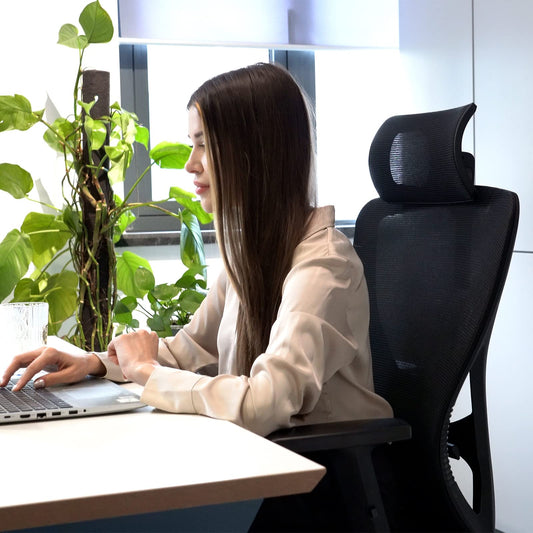Durrafy Bürostuhl Ergonomisch, Bürostuhl, Schreibtischstuhl mit Verstellbarer Kopfstütze, Armlehnen, Lendenwirbelstütze Höhenverstellbar, 90°-130° Schaukeln, Chefsessel 150KG Belastbar, Schwarz