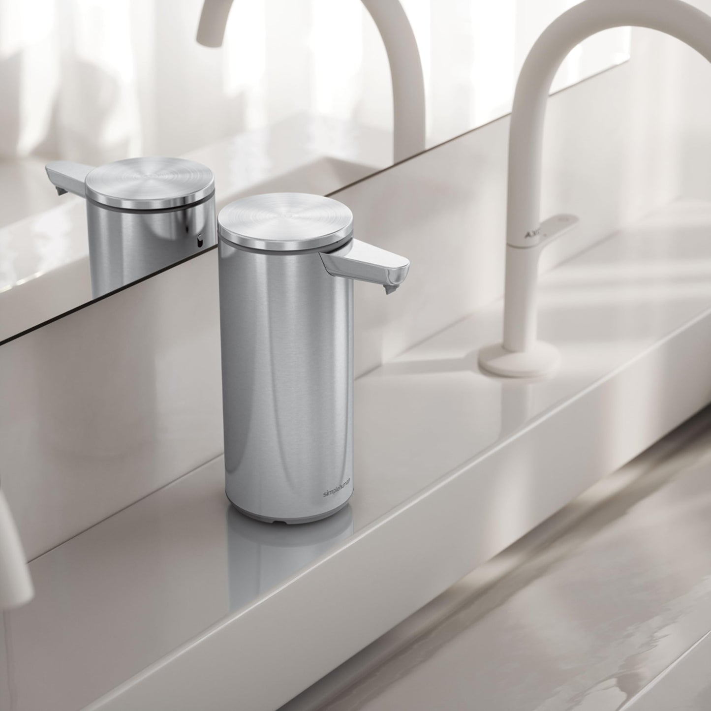 simplehuman 266ml Sensorspender, wiederaufladbarer automatischer Flüssigseifenspender, Variable Dosierung, tropffreies Ventil, IP67 wasserdicht, gebürsteter Edelstahl, ST1082