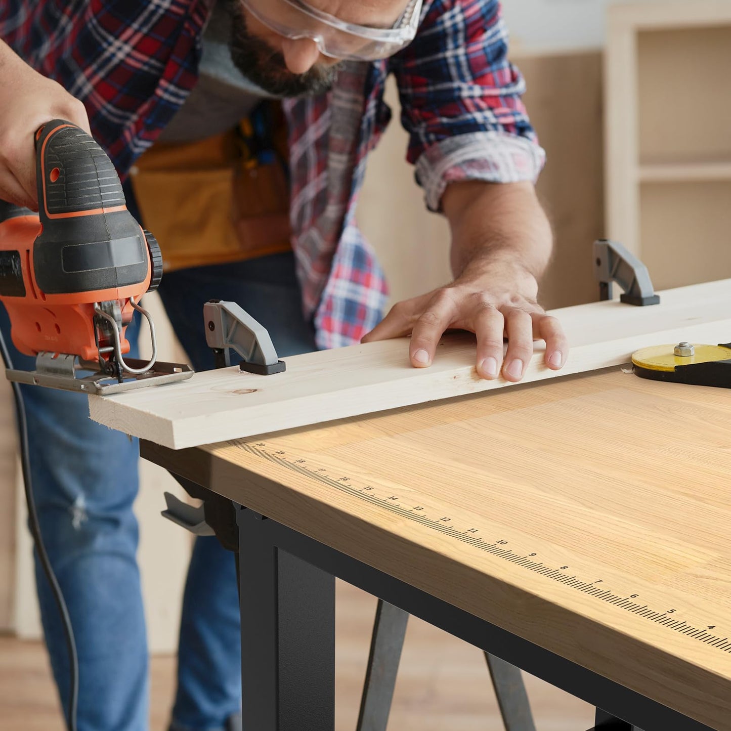 LARBANKE 120 cm Schwerlast-Werkbank für Garage und Werkstatt, höhenverstellbar 85-105 cm, Gummiholzplatte mit Skalen, Tragkraft 900 kg, Log Color