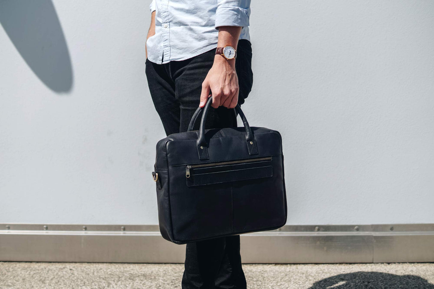 Holzrichter BERLIN Tragetasche No 1-1 (M) schwarz-anthrazit - Große Briefcase-Aktentasche & Laptoptasche handgefertigt aus Premium-Leder