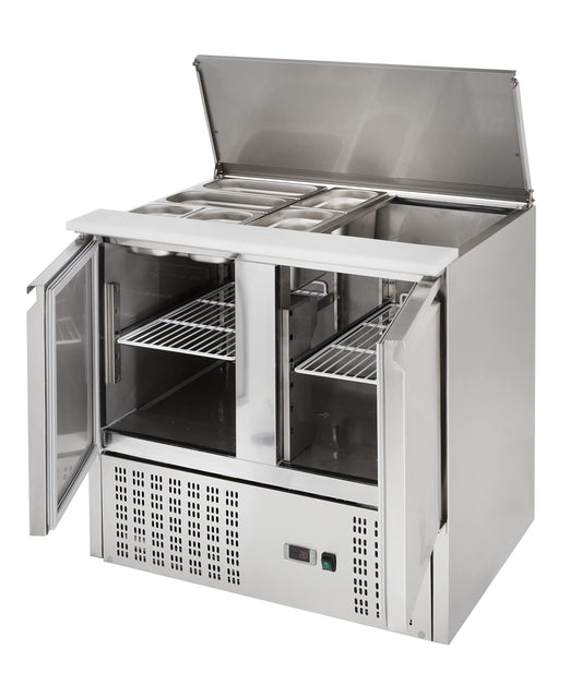 GastroHero Saladette Eco 900 – 240 Liter Kühlung, 2 Edelstahl-Türen, GN-Behältereinlass