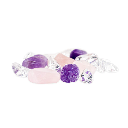 VitaJuwel Sana WELLNESS cloud white | Karaffe aus Glas mit Edelsteinen (Amethyst, Rosenquarz & Bergkristall) – beruhigend, ausgleichend, entspannend