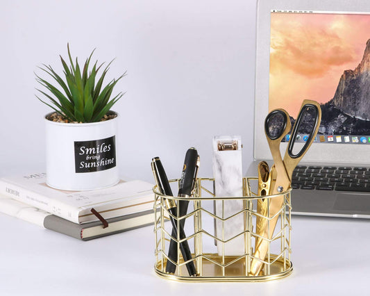 SIMMER STONE Stifthalter aus Metall in Gold – 3-Fächer Schreibtisch-Organizer mit Wellenmuster – Moderner Stiftehalter für Büro, Schule & Zuhause