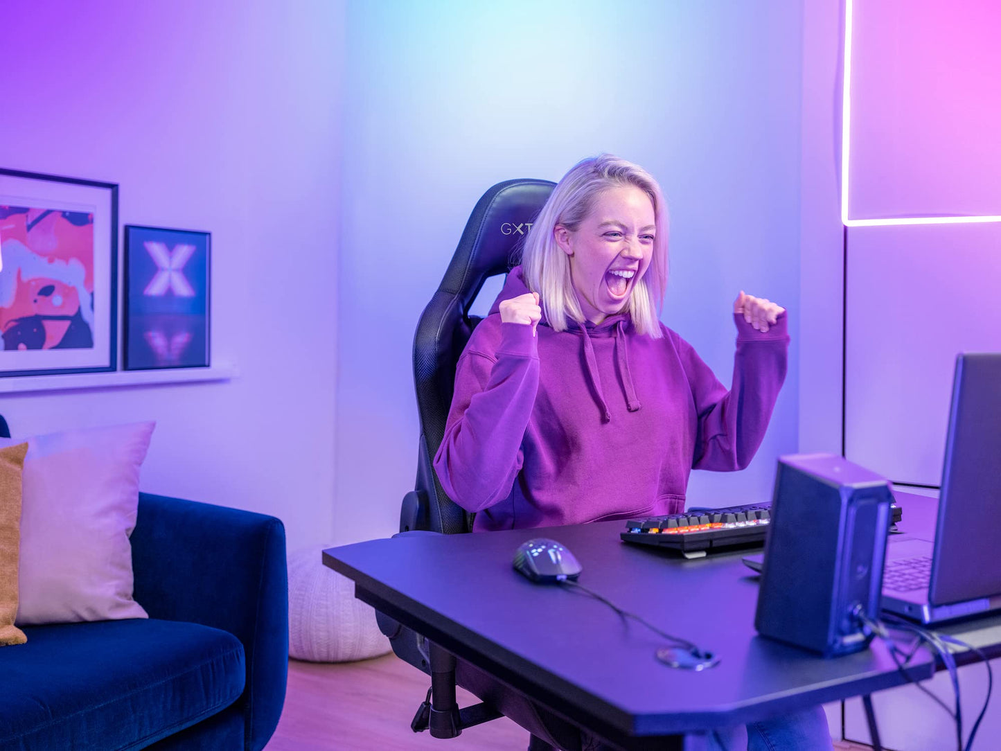 Trust Gaming Lautsprecher für PC GXT 609 Zoxa - Computer Boxen, Lautsprecherset mit 6 Verschiedene RGB Beleuchtungsarten, Stromversorgung über USB, 12W, PC/Laptop, Schwarz