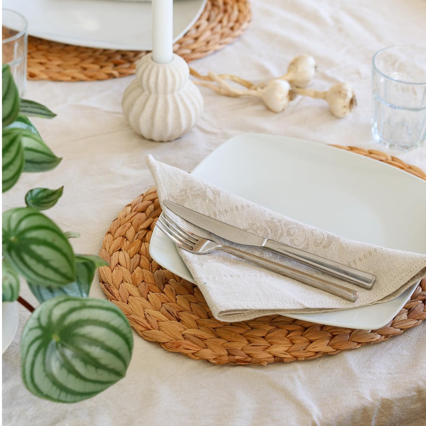HMF Tischset oval geflochten aus Wasserhyazinthe, Platzset abwaschbar | 4er Set | 40 x 30 cm