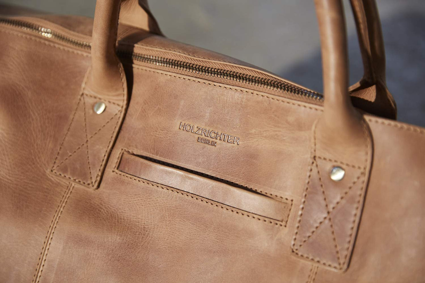 HOLZRICHTER Berlin No 13-1 (L) - Premium Weekender Reisetasche, Sporttasche und Handgepäck aus Leder - Camel-braun