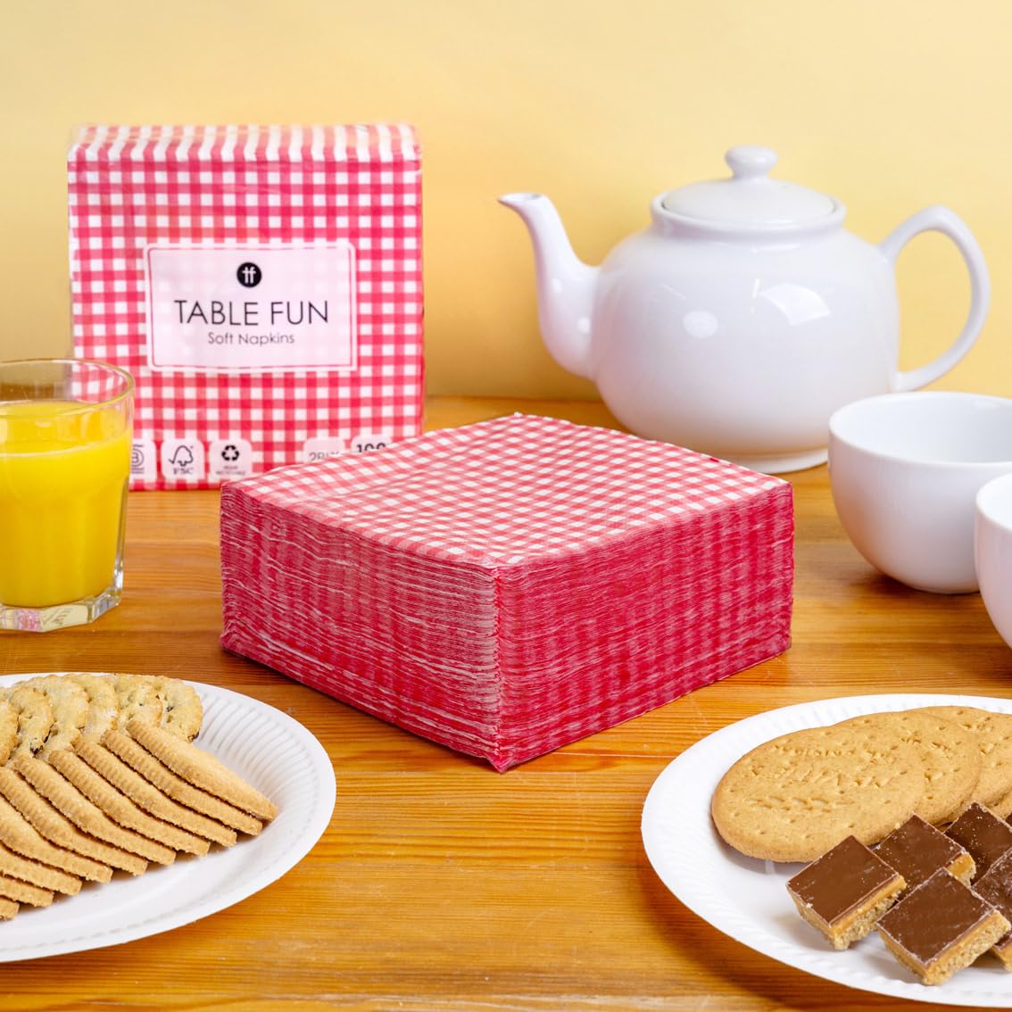 Talking Tables 100 x Großpackung weiche Papierservietten mit rotem Karomuster, Einweg-Partyservietten für Geburtstage, Hochzeiten, Tafelservice, Weihnachten, Catering, Made in EU, 2-lagig, 33 cm