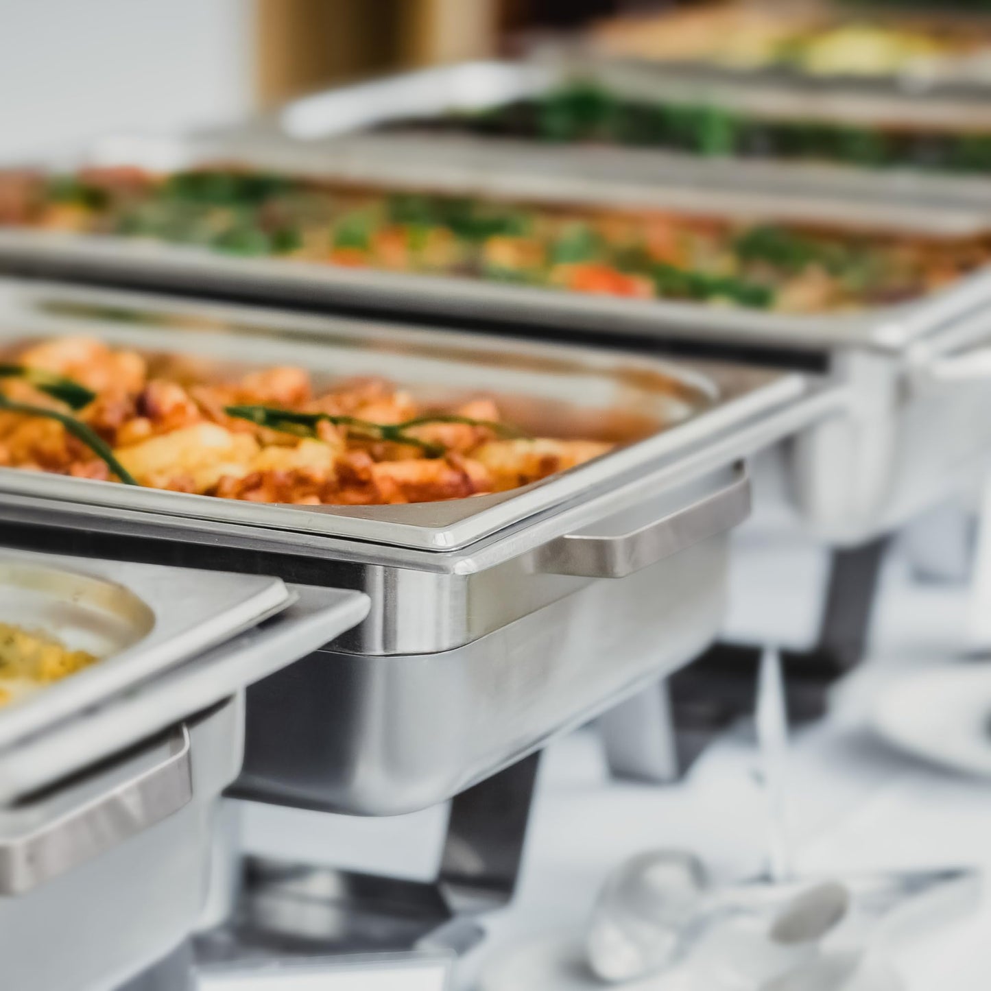 Mahlzeit Chafing Dish | Edelstahl Warmhaltebehälter | Speisenwärmer | Wärmebehälter | Rechaud für Catering, Buffet und Party (Cannes (3X 1/3 GN-Behälter))