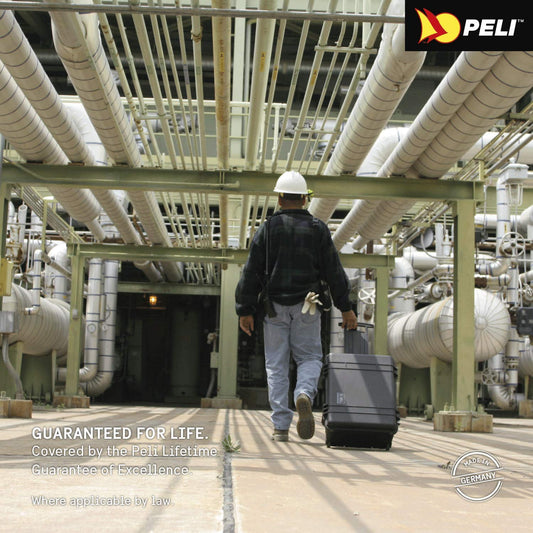 PELI 1560 Langer Schutzkoffer mit Rollen und Einziehbarem Teleskopgriff, IP67 Wasser- und Staubdicht, 44L Volumen, Mit Schaumstoffeinlage (Anpassbar), Sandfarben, 1560-000-190E